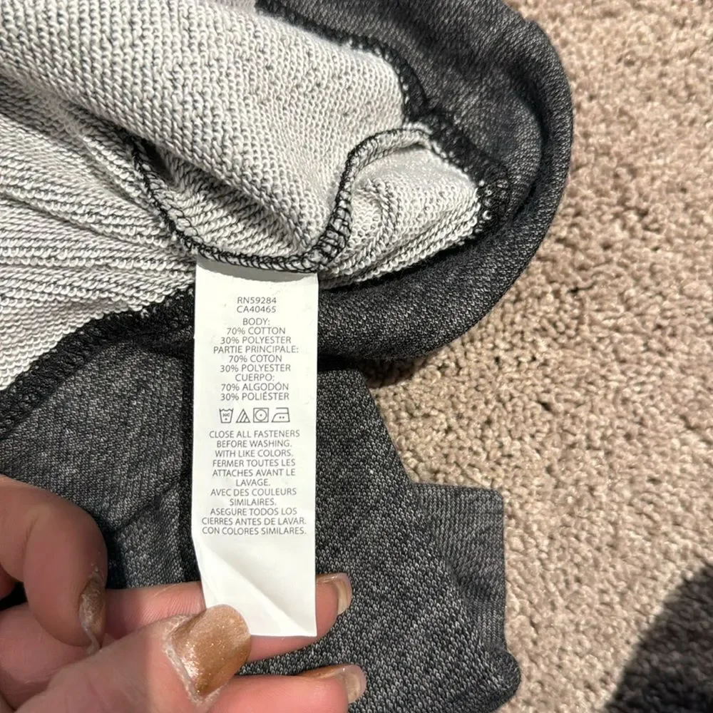Children’s place size small 5/6 3/4 zip sweater